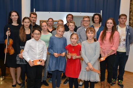 Die konzertierenden Mitglieder der Musikschule Schwäbischer Wald-Limpurger Land – Foto: privat