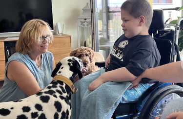Jonas Mit Therapiehunden